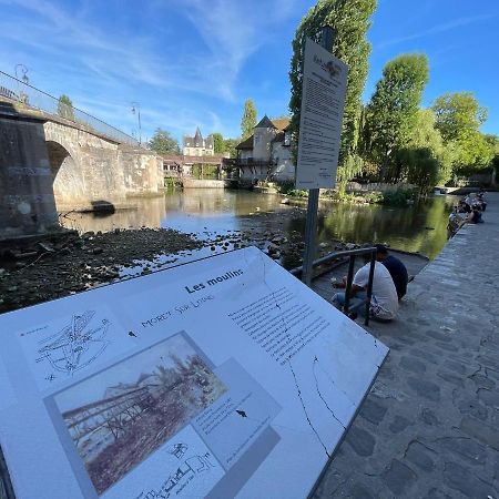 Les Pieds Dans L’Eau - Moret Centre Extérieur photo